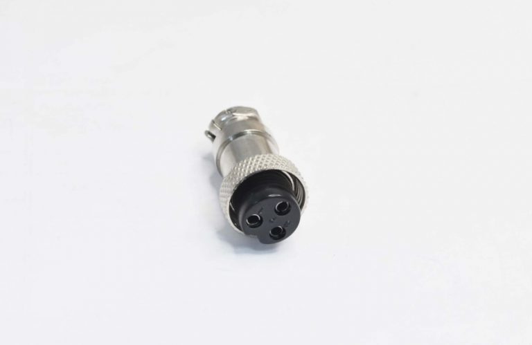 Разъем MIC 3P "гн" металл на кабель 1-561-3 D=16mm
