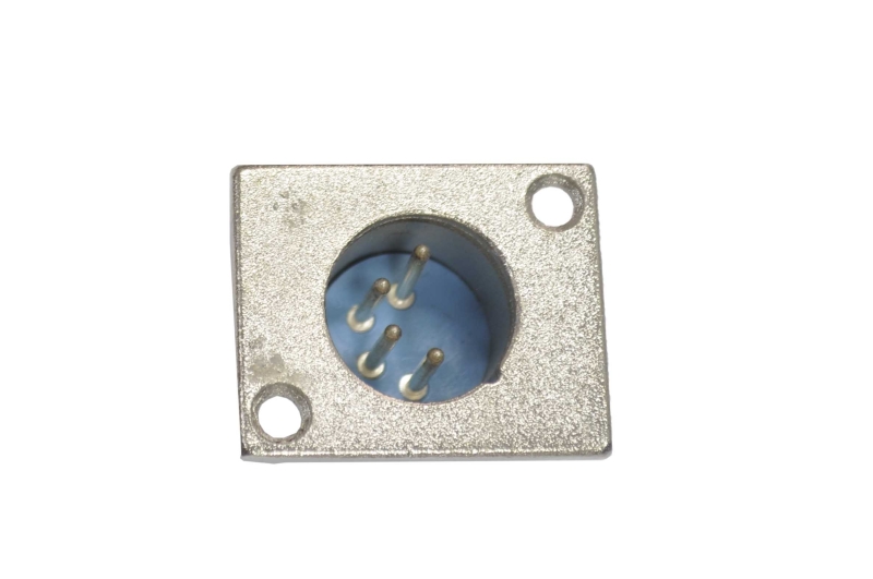 РАЗЪЕМ XLR 4P "ШТ" МЕТАЛЛ НА КОРПУС 1-532