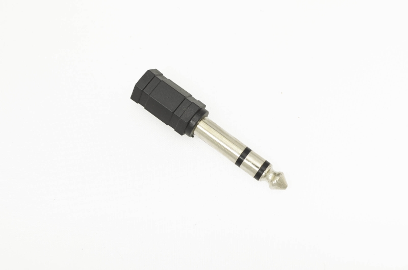Переходник 6.3mm "шт" стерео - 3.5mm "гн" стерео пластик 2-121