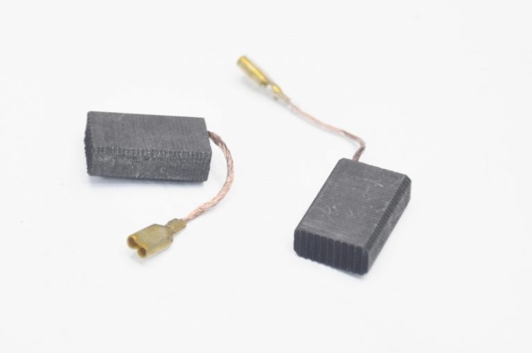 A0217 Электроугольная щетка 5х11х17 для Bosch GBH 4-32 DFR