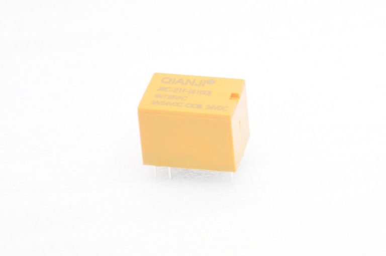 Реле JRC-21F(4100)-24VDC Катушка 24V, одна группа (1C), 3А 15,5х11,8х10,5