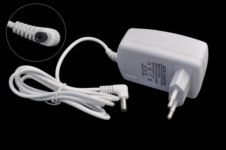 Блок питания 220V/ 5V 2.5A OT-APB19 (белый) (5.5x2.5) импульсный (адаптер)